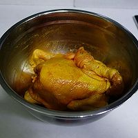 电饭锅版盐焗鸡的做法图解3