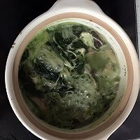 辅食：黑鱼香菇菠菜面的做法图解2