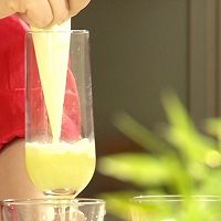 彩虹果汁 丰富补充微量元素的做法图解10