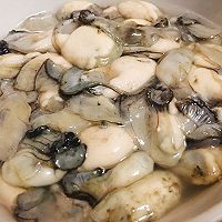 独家｜潮州蚝烙 牡蛎煎，家乡美味之一的做法图解1