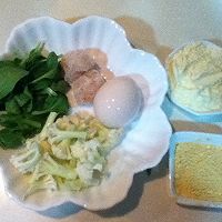 宝宝辅食〜蔬菜饼+鱼丸椰菜汤的做法图解1