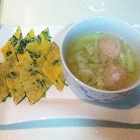 宝宝辅食〜蔬菜饼+鱼丸椰菜汤的做法图解4
