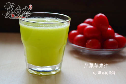 芹菜苹果汁dd.jpg