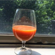 维生素A补充佳饮————胡萝卜汁