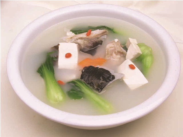 鱼头豆腐汤的做法