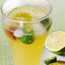 夏天喝柠檬水的好处都有哪些